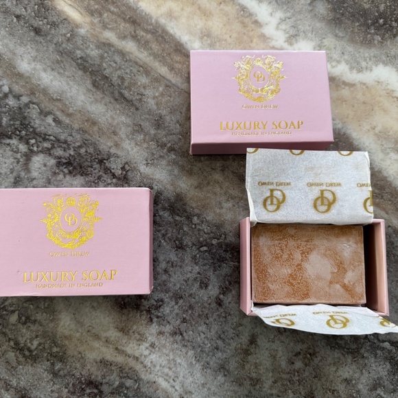 NIB- Set of 2- Owen Drew Handmade Soap- Calm- 100% Shea Butter- Made In England - Picture 2 of 2